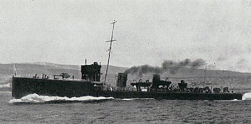 British destroyer HMS Lurcher, flagship of Commodore Keyes RN in the Heligoland Bight operation on 28th August 1914.