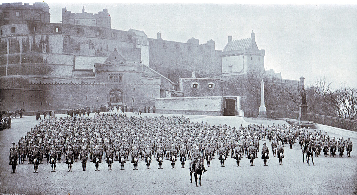 1st Gordon Highlanders parading outside Edinburgh Castle before leaving for South Africa in 1899. The Battalion fought at the Battle of Magersfontein on 11th December 1899