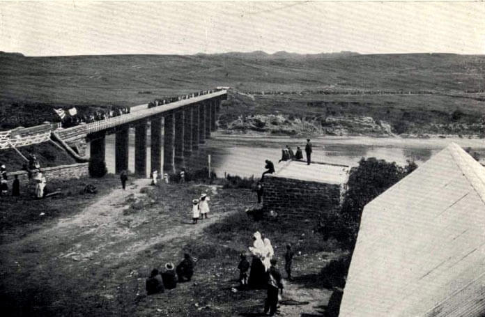 Boers crossing the bridge over the Orange River at Aliwal North before advancing south to Stormberg before the Battle of Stormberg on 9th December 1899