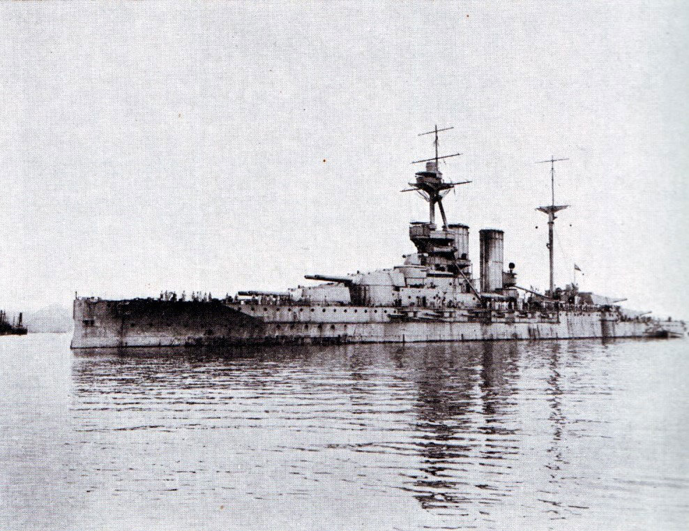 HMS Queen Elizabeth: new British battleship armed with 15 inch guns. Queen Elizabeth was the most powerful battleship in the British Fleet bombarding the Gallipoli Peninsular during the 1915 campaign