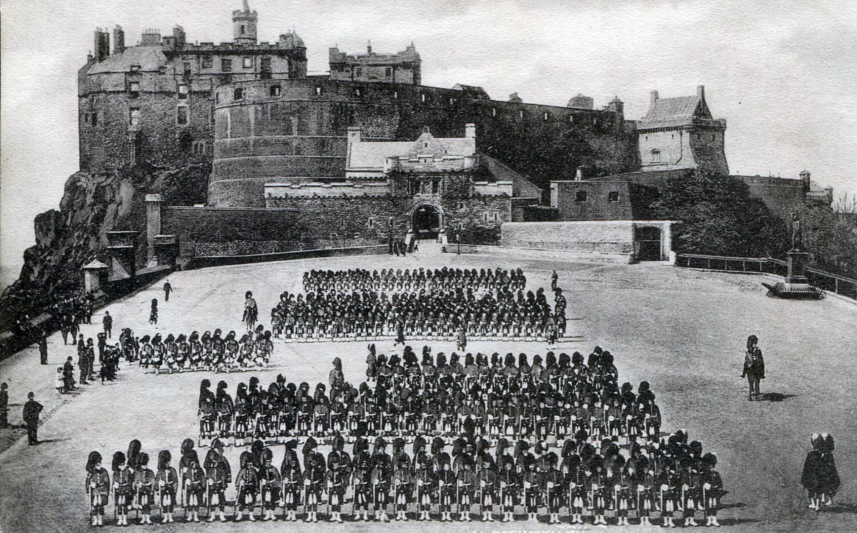 Queen’s Own Cameron Highlanders on the Edinburgh Castle Esplanade: Battle of Atbara on 8th April 1898 in the Sudanese War