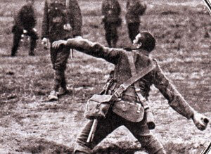 ‘Grenadier’ throwing a ‘grenade’ Whoops! ‘Bomber’ throwing a ‘bomb’, in World War One.