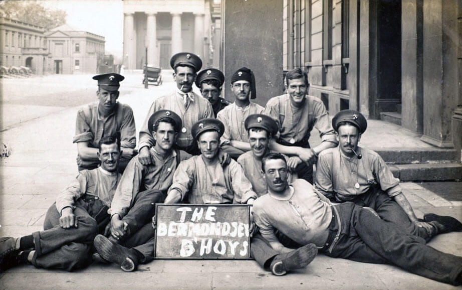 Grenadier Guards from the London area of Bermondsey, in August 1914 at Wellington Barracks, before the Regiment’s 2nd Battalion left for France: Battle of Landrecies on 25th August 1914 in the First World War