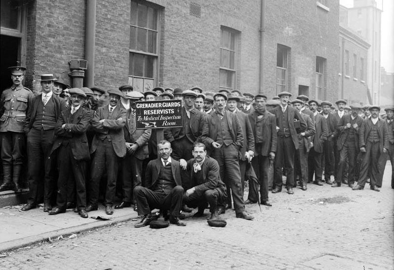 Grenadier Guards reservists waiting to be embodied at Wellington Barracks in August 1914: Battle of Landrecies on 25th August 1914 in the First World War