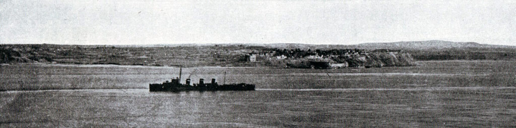 British destroyer passing Sedd el Bahr at Cape Helles: Gallipoli Part II, March 1915 to January 1916 in the First World War