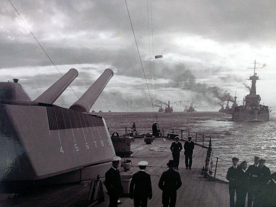 Royal Navy’s Grand Fleet in the Firth of Forth