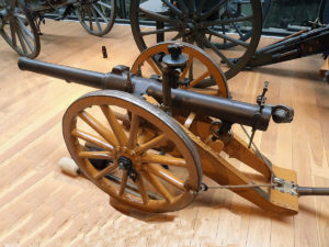 British 10 pounder jointed RBL mountain gun 'Screw Gun'